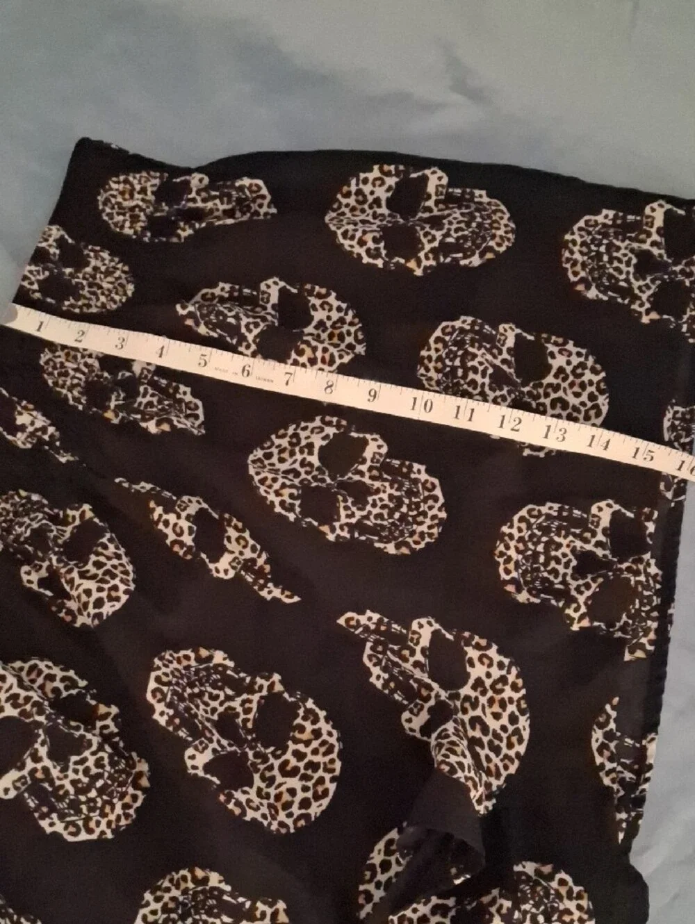 Skeleton Skull Print Black & Cream Shorts Size 2X Shein